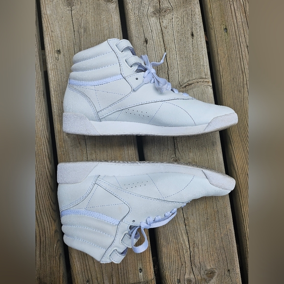 Reebok Freestyle high top sneakes, size 7 - Picture 9 of 10